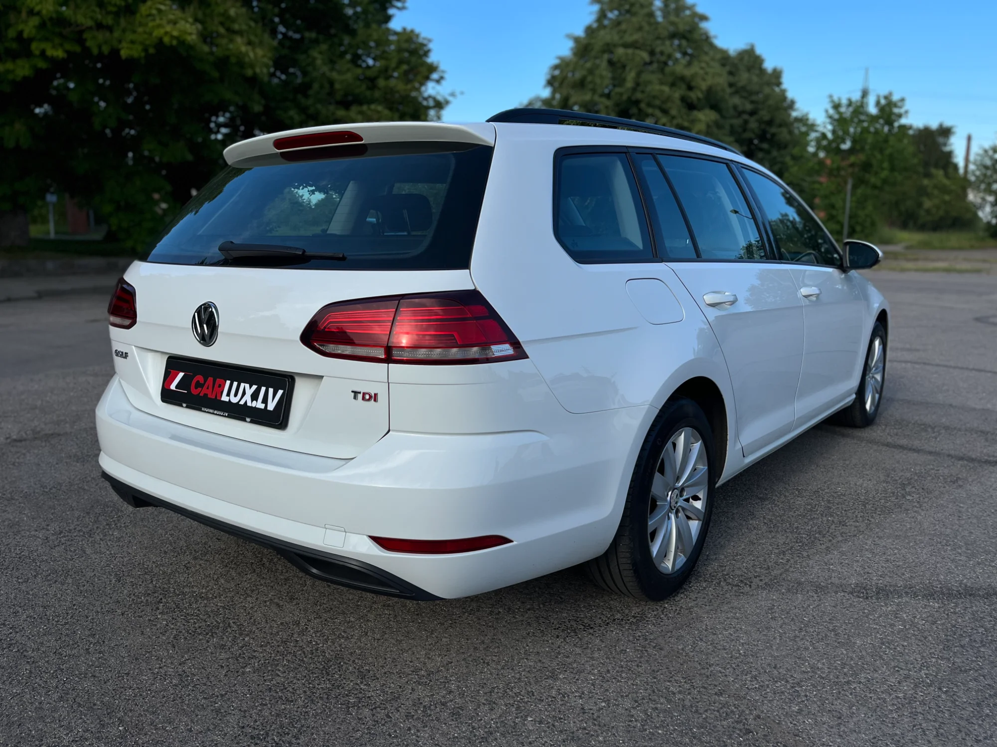 VOLKSWAGEN GOLF7 1.6D | 2017 - Image 3