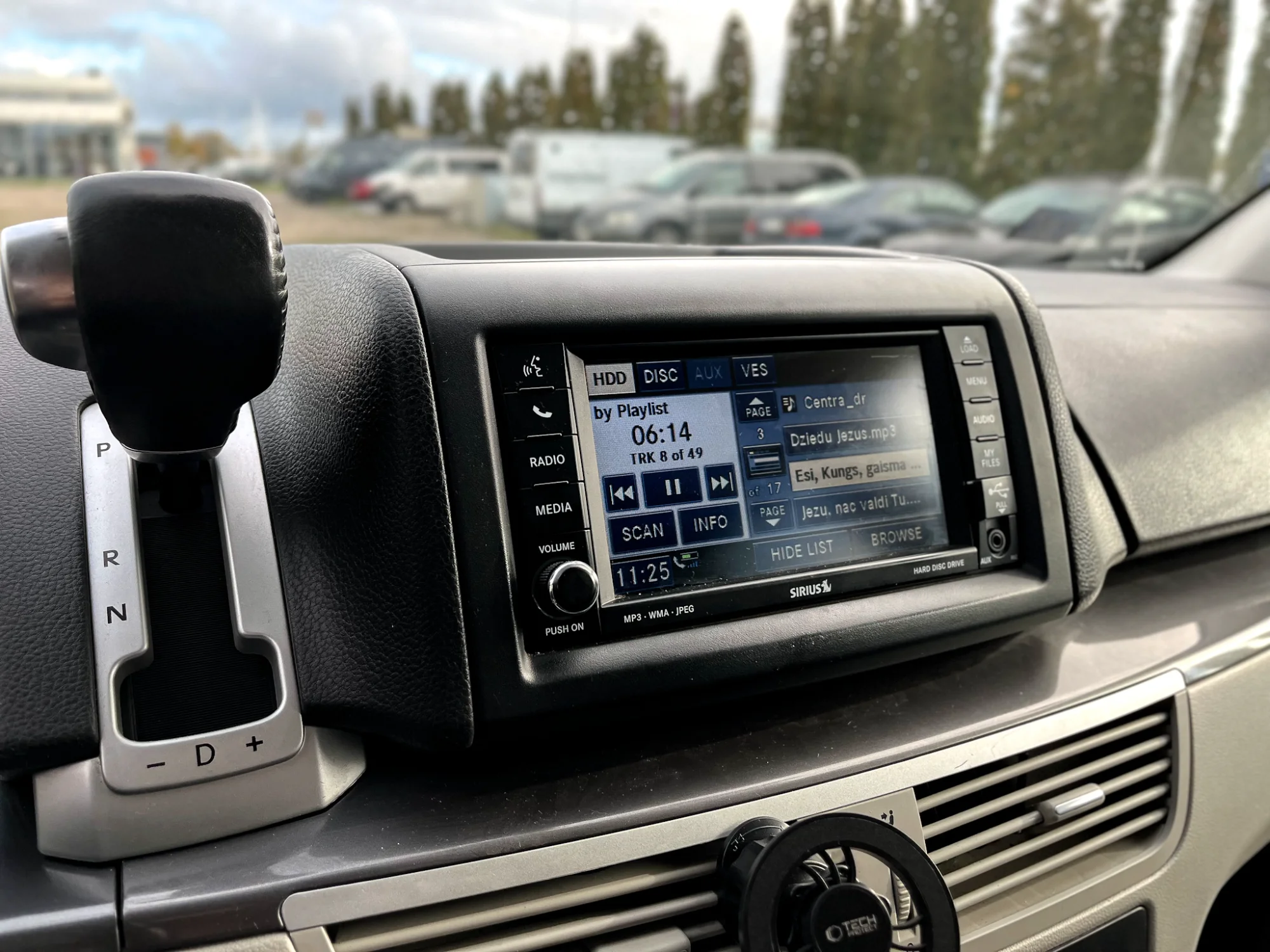 VOLKSWAGEN ROUTAN | 2010 - Image 19