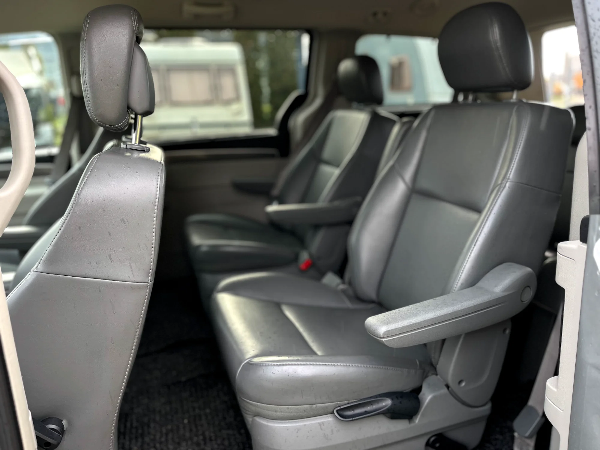 VOLKSWAGEN ROUTAN | 2010 - Image 13